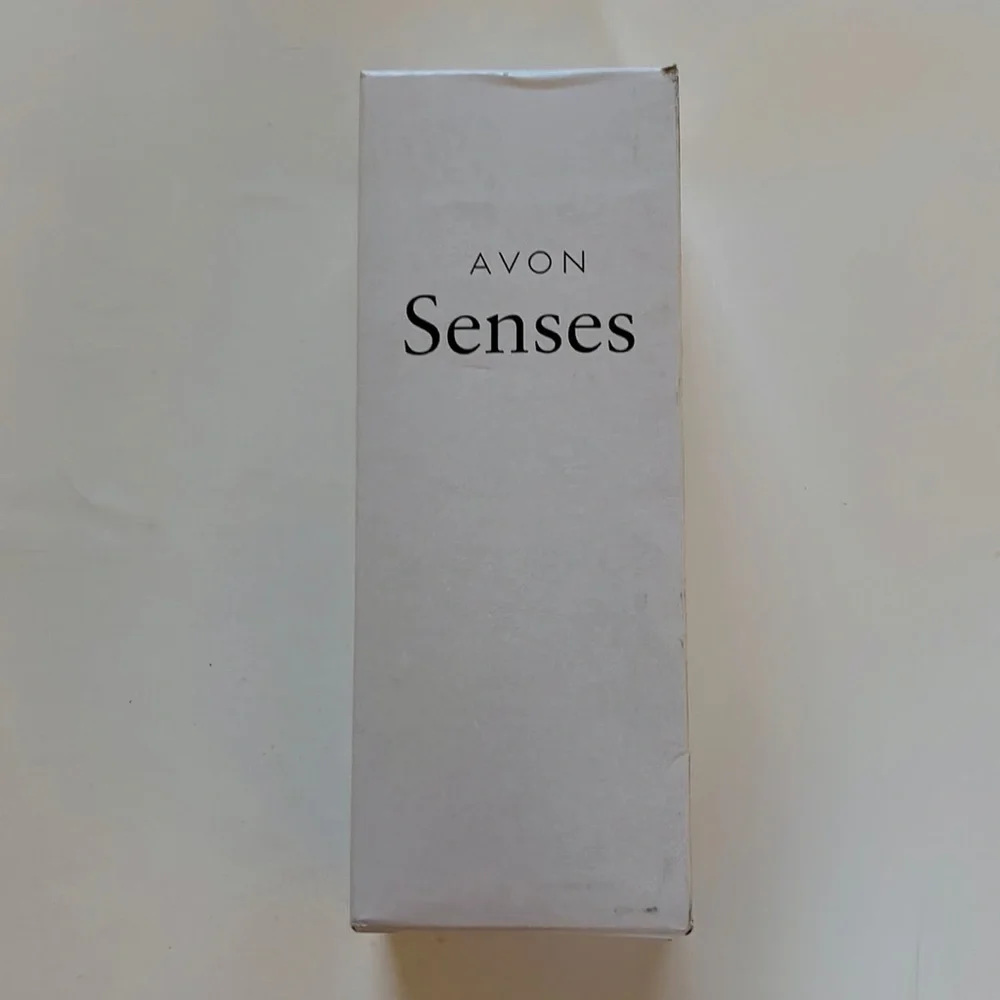 COPY - Avon Senses, Strawberry White Hot Chocolate scent, 16.2 fl oz